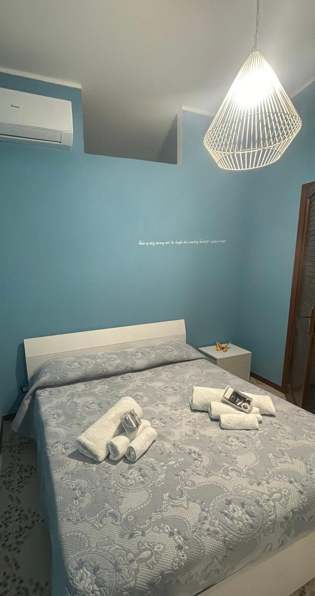 Appartamento Giardini Naxos Butterflies Home Schiso Luaran gambar